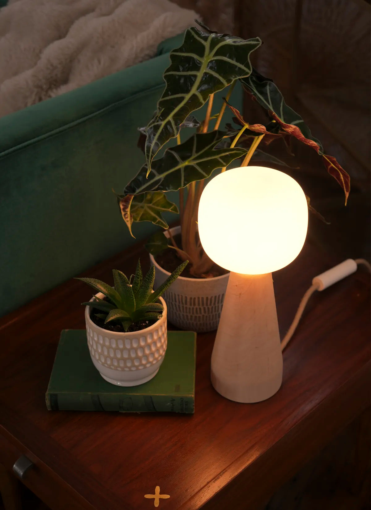 Aura™ Ambient Grow Light