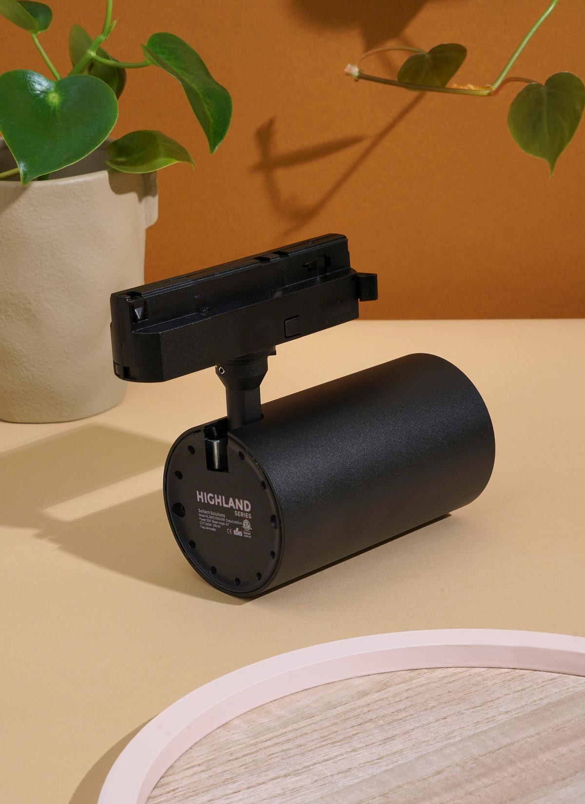 Track Lighting for Indoor Plants | Grow Light Track Lighting | Highland ...