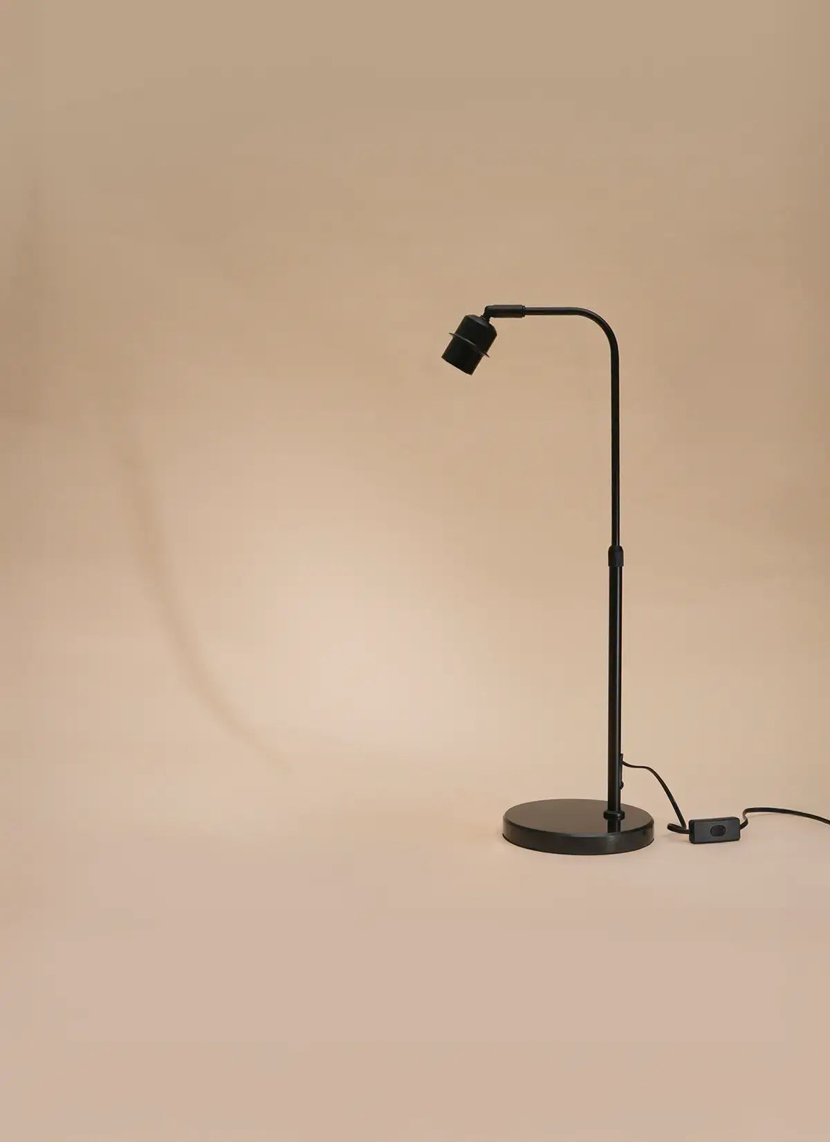 Fern™ Vita LED Grow Bulb Adjustable Tabletop Lampstand - Soltech Fern™ Vita LED Grow Bulb Adjustable Tabletop Lampstand - Soltech